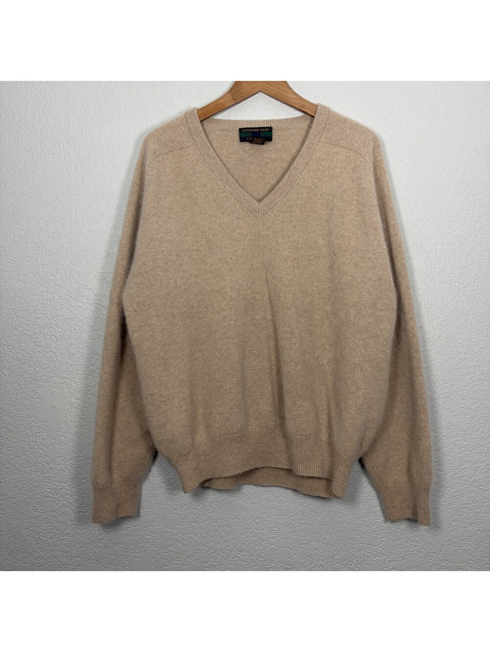 Alexander Julian Colours Men’s XL Cashmere V-Neck Pullover Sweater Beige
